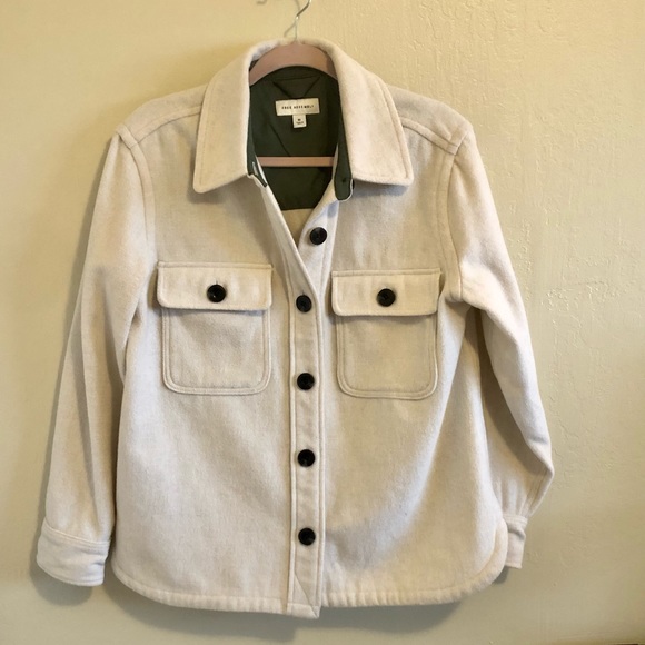 Free Assembly NWOT Shacket Size M Brown Button Down. Cream Color - Picture 2 of 7